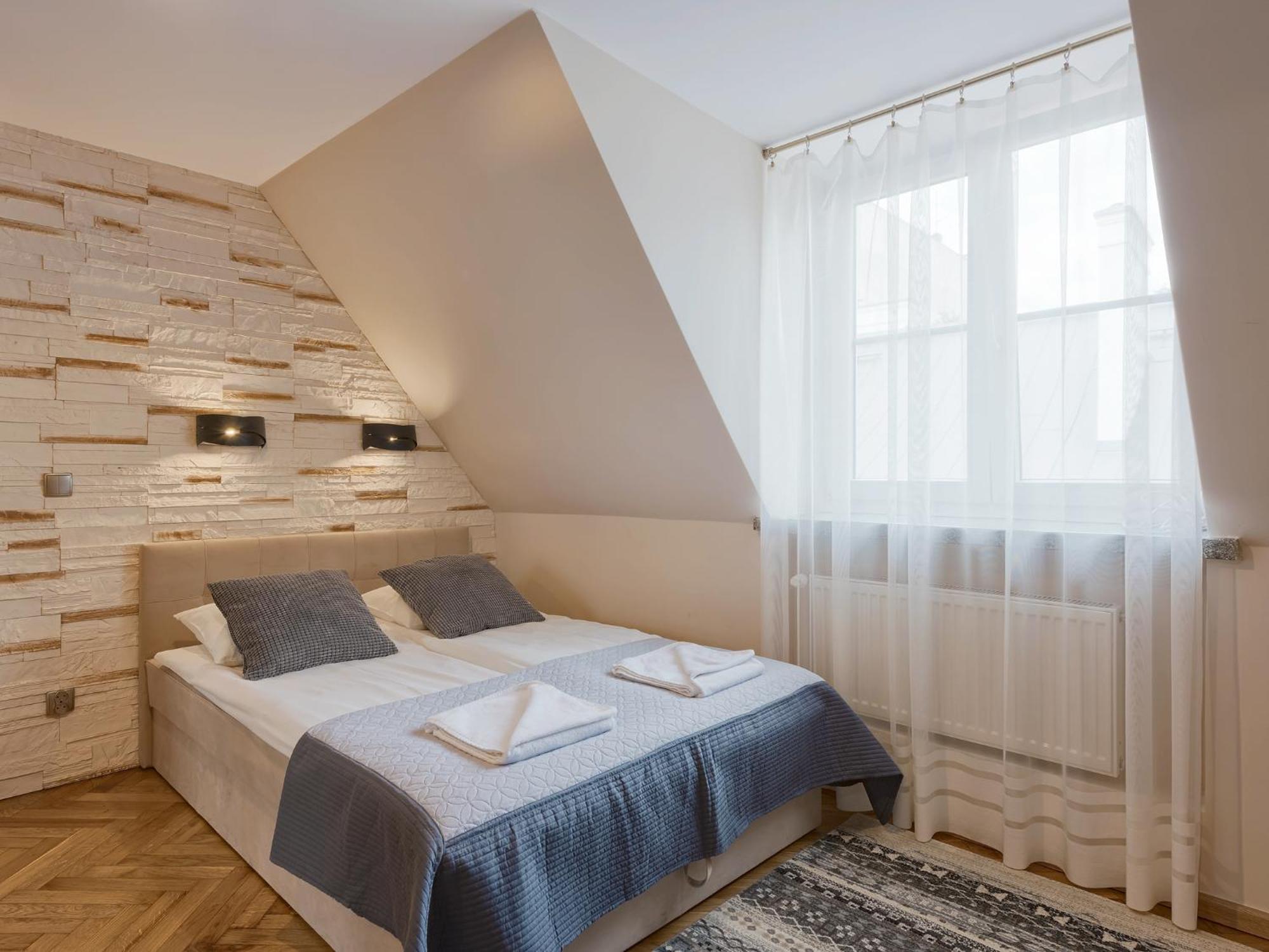 Around Market Square Apartments Cracovia Esterno foto