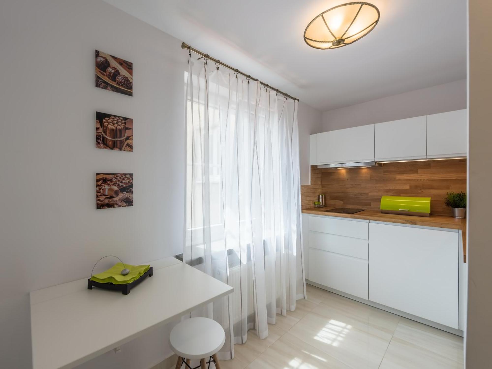 Around Market Square Apartments Cracovia Esterno foto