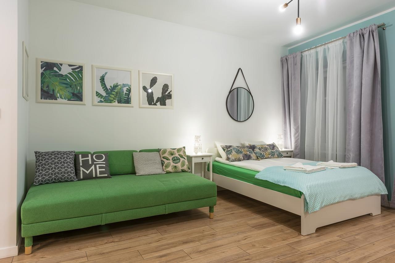 Around Market Square Apartments Cracovia Esterno foto