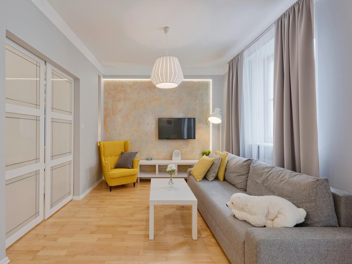 Around Market Square Apartments Cracovia Esterno foto
