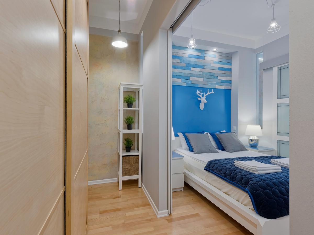 Around Market Square Apartments Cracovia Esterno foto