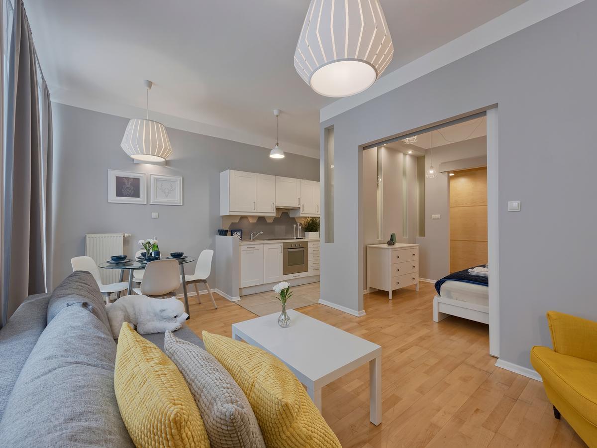 Around Market Square Apartments Cracovia Esterno foto