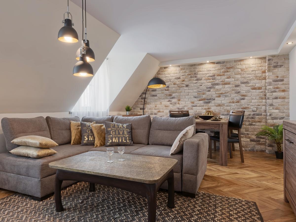 Around Market Square Apartments Cracovia Esterno foto