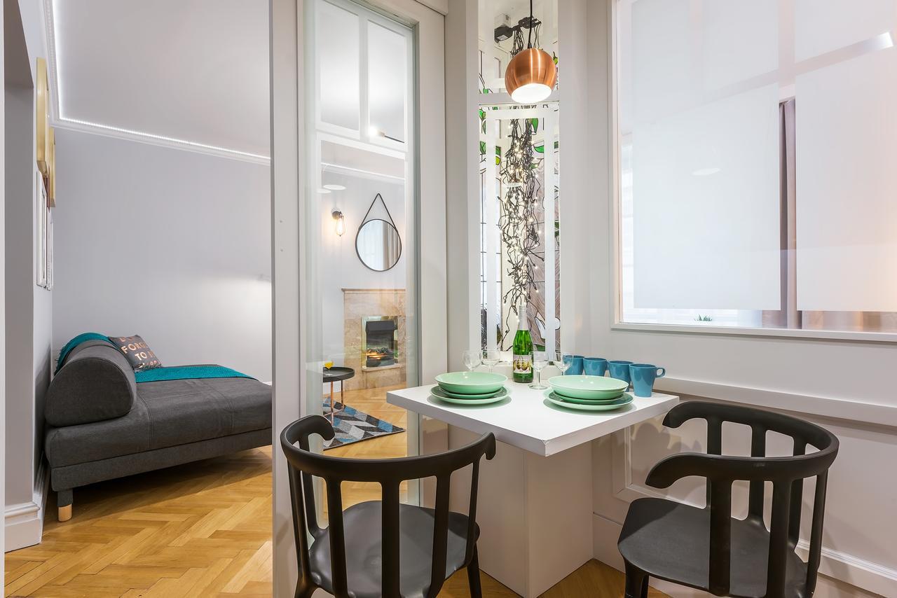 Around Market Square Apartments Cracovia Esterno foto