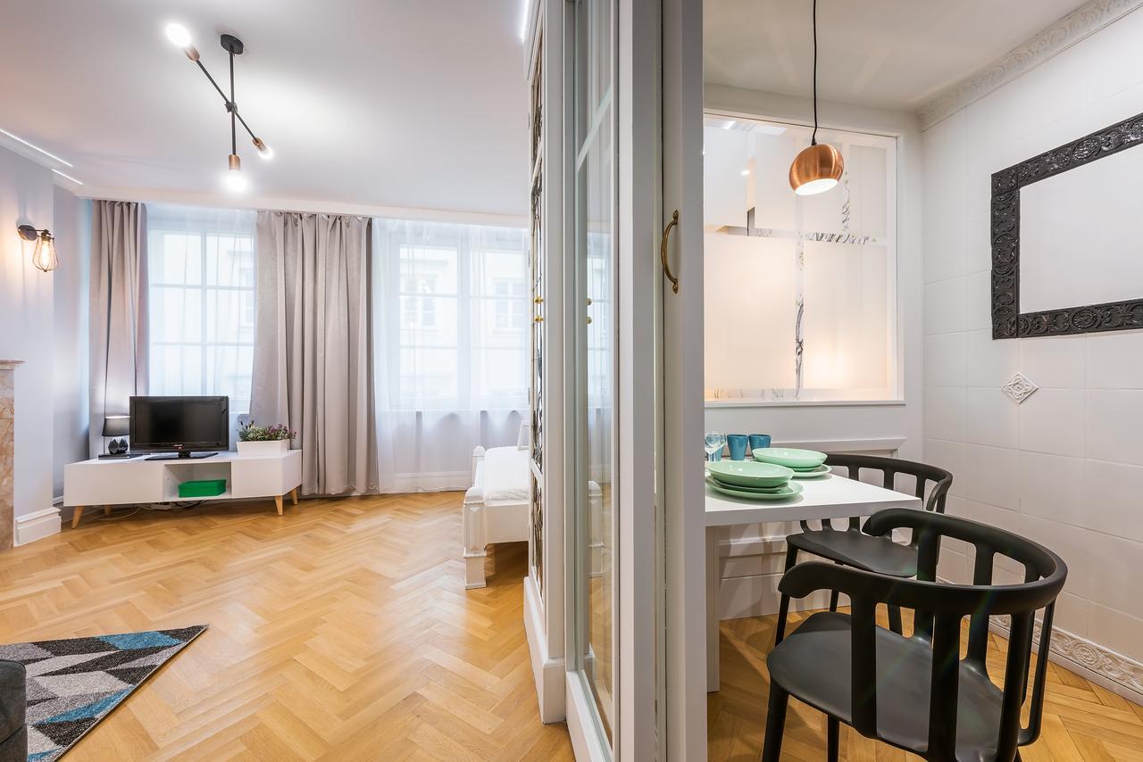 Around Market Square Apartments Cracovia Esterno foto