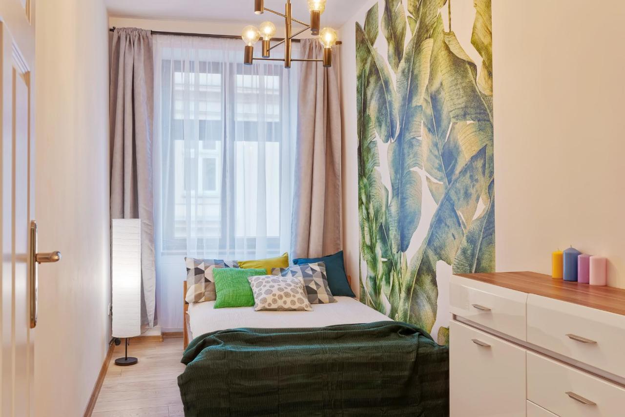 Around Market Square Apartments Cracovia Esterno foto